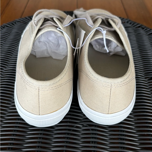 🆕OLD NAVY Canvas Lace-up Sneakers - Picture 7 of 8